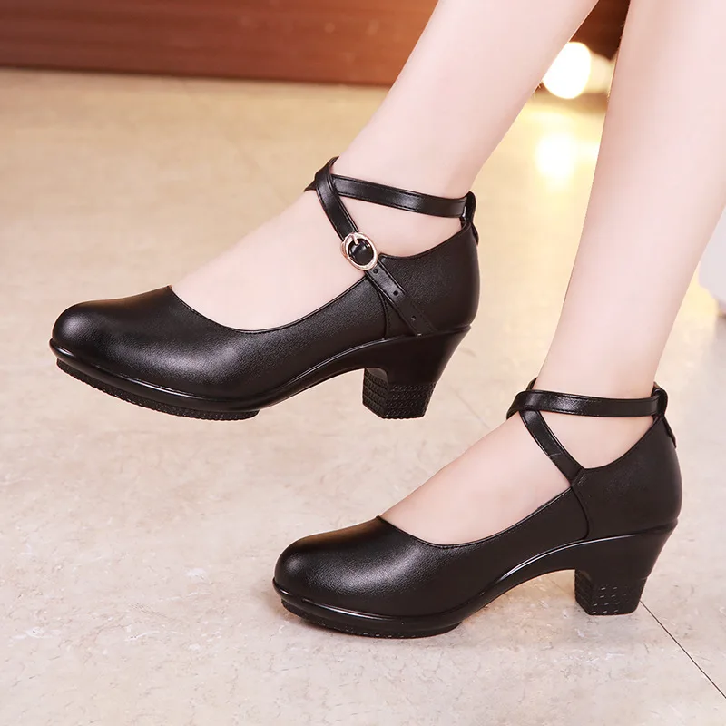 Black Heels 6CM Модные туфли-лодочки; женская обувь; женские туфли на высоком каблуке; свадебные туфли; туфли-лодочки на платформе для невесты; офисные туфли mary jane из спилка - Цвет: Black Heels 6CM