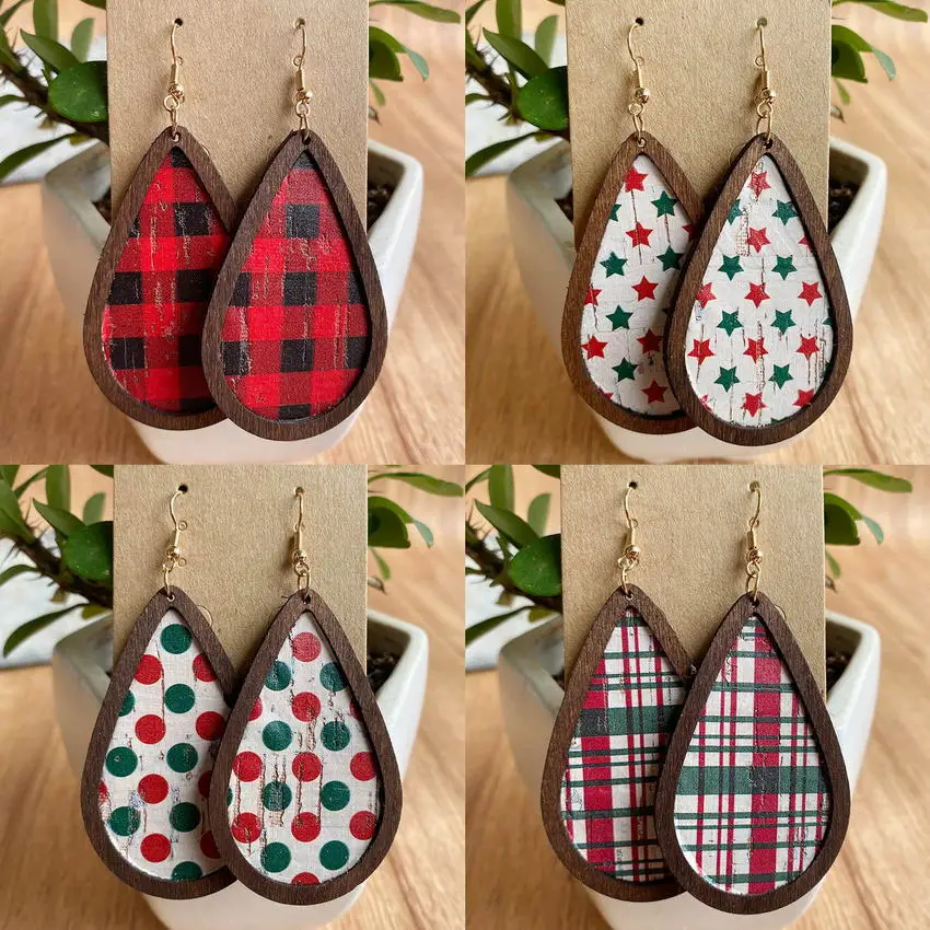 

Hot Sale Plaid Star Snowflake Print Leather Wooden Teardrop Earrings 2021 New Design Women Christmas Fashion Jewelry Wholesale