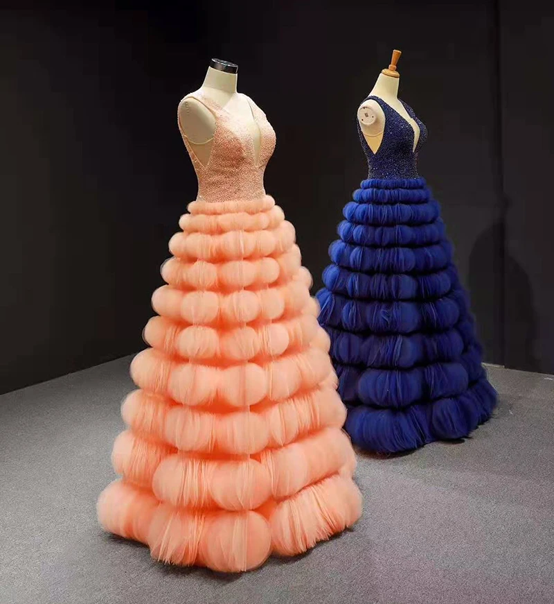 Женское вечернее платье без рукавов J66931 темно синее с v образным вырезом и для