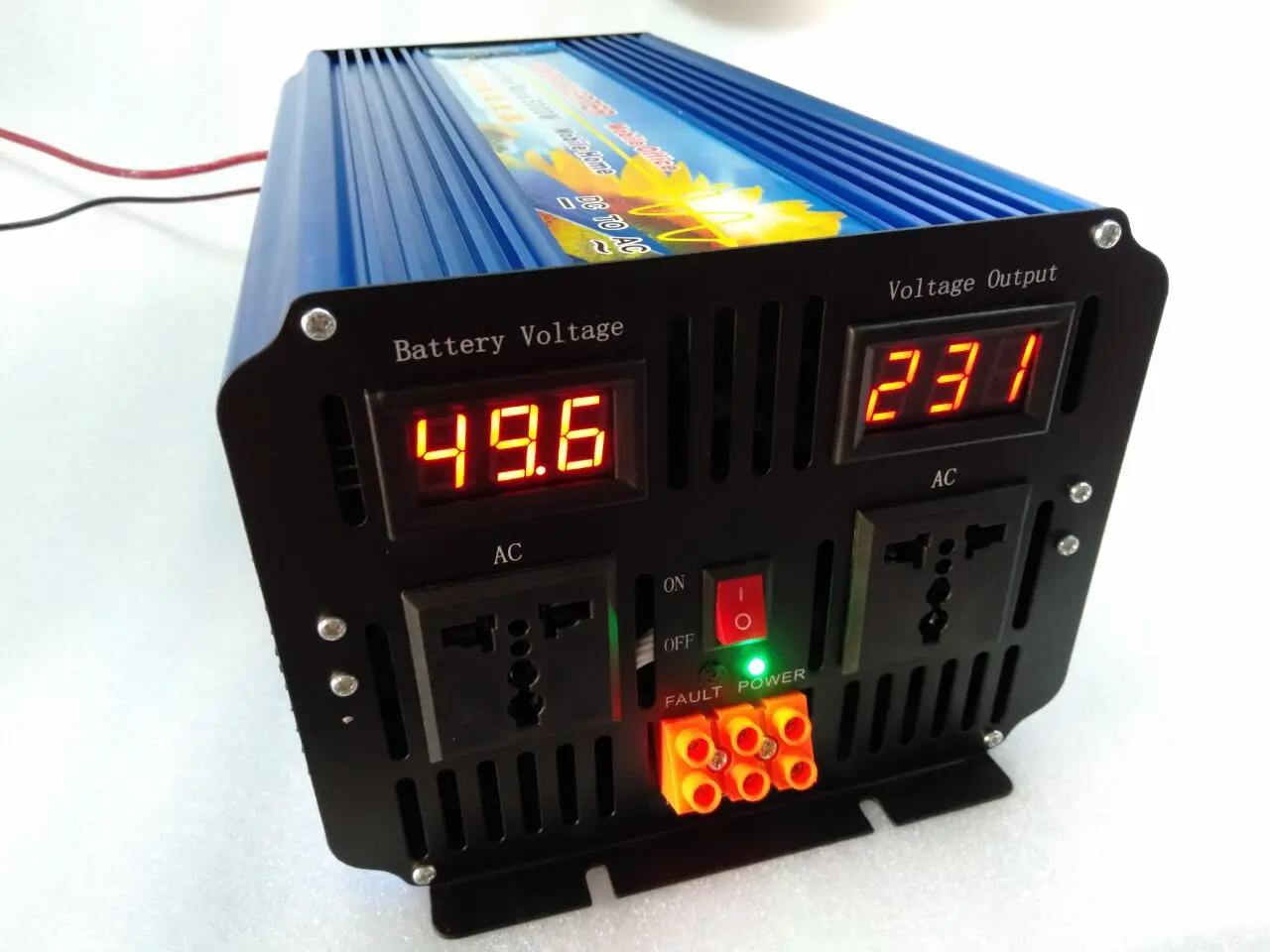 

Digital display Inversor pure sine wave 5000W 10000W(peak)12v to 230V Inverter power supply