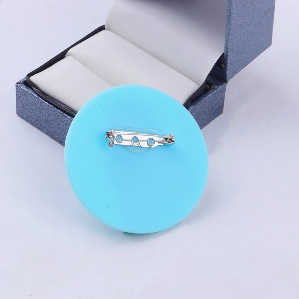 

New Acrylic Owl Bird Brooches Pins For Women Girls Cartoon Animal Round Brooch Pins Lapel Badge Scarf Fashion Party Jewelry Gift