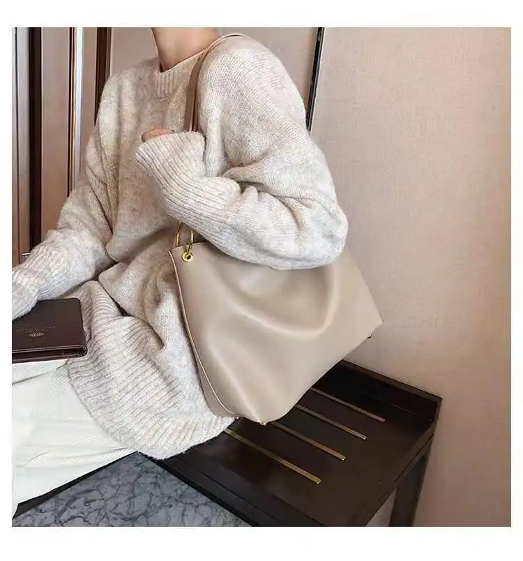 

High-quality leather handbags, soft leather pu handbags, two-piece letters, European and American retro handbags
