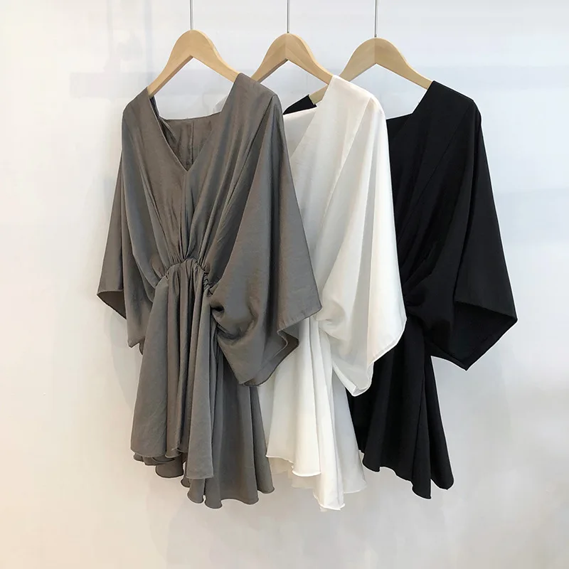 

Elegant V-neck Batwing Sleeve Women Blouses Folds Slim Design Ball Gown Shirts Summer Solid Chiffon Blusas Mujer De Moda 2021