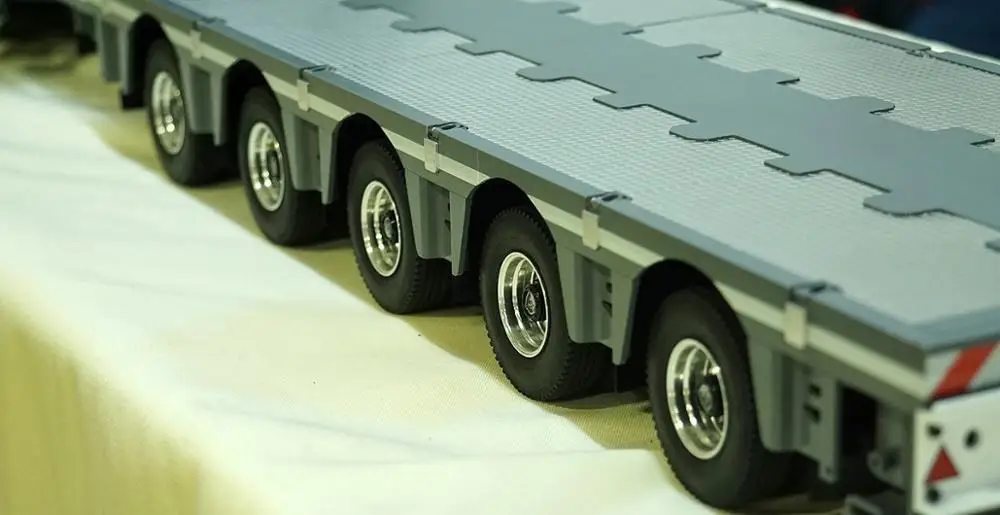 Фурия медведь 1/14 седельный тягач Европейский поддон грязи головка военные карты