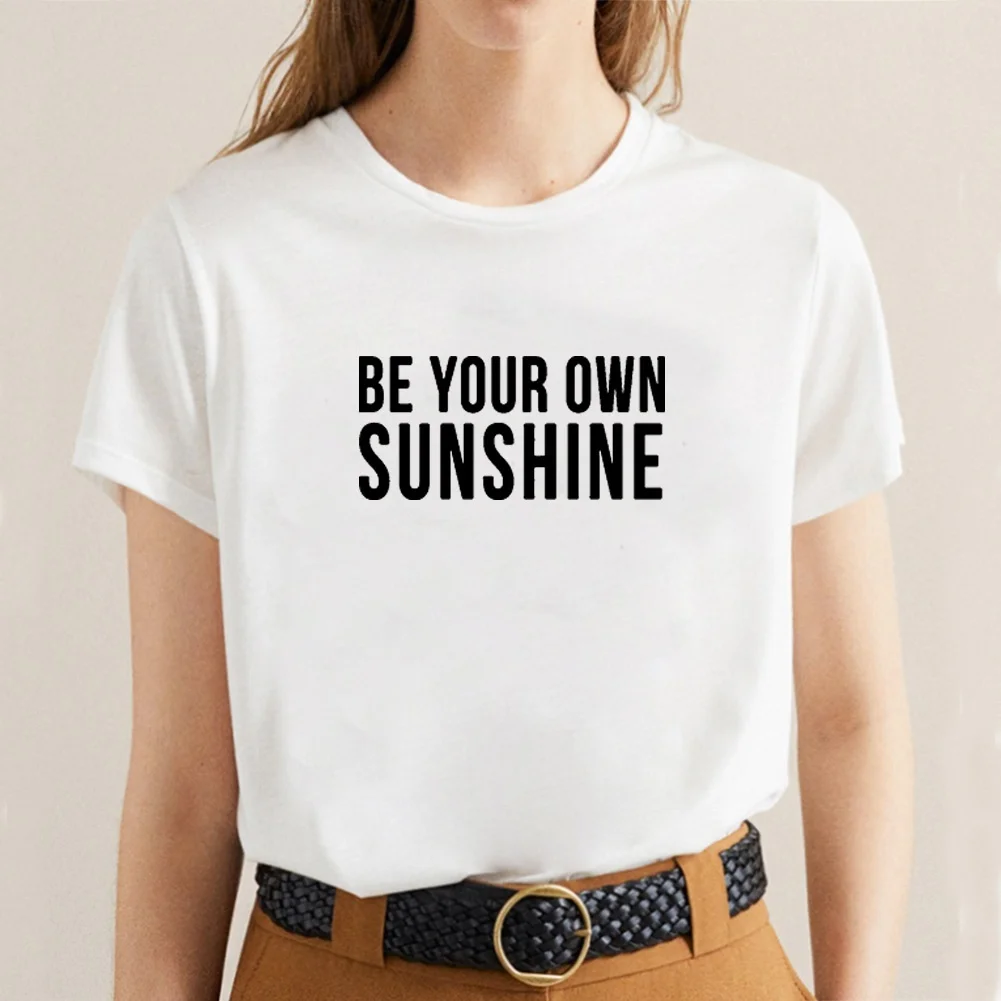 Станьте своим собственным солнце печатных забавная футболка для женщин