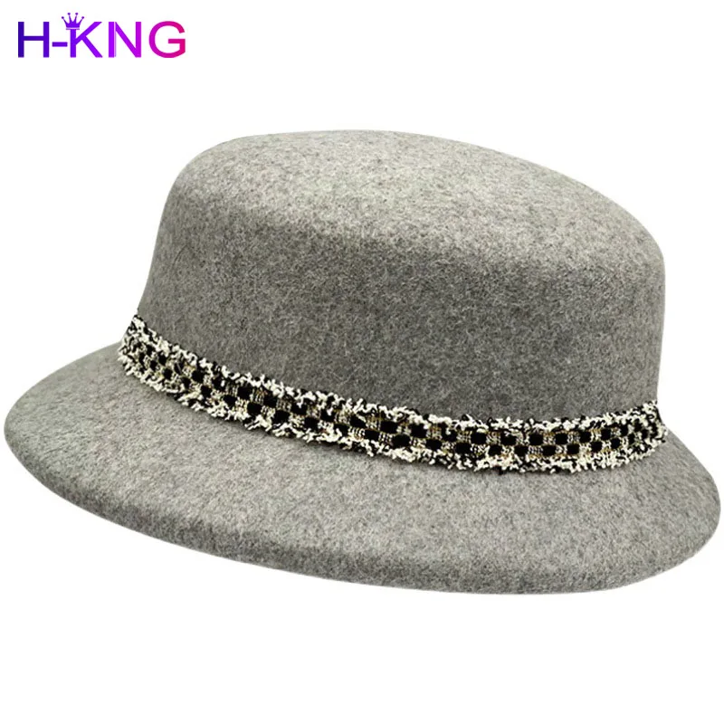 

Hepburn Wind Show Face Little Fisherman Hat Fashion Female Han Edition Joker Basin Cap Stitching Flower Belt Light Luxury Hat