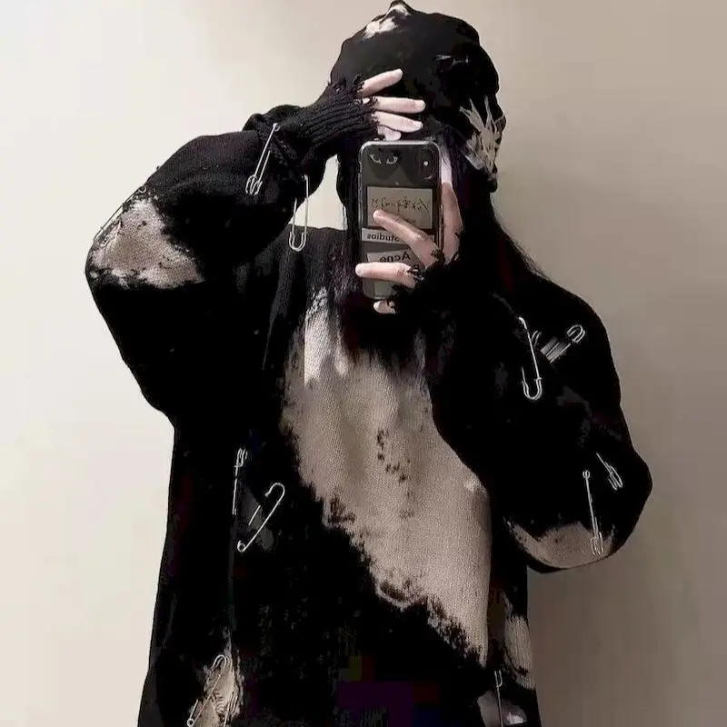 

Y2k Gothic Punk Knitted Sweater Paper Clip Hole Frayed Men Autumn Winter Black Grunge Retro Oversized Pullovers Women Sweaters