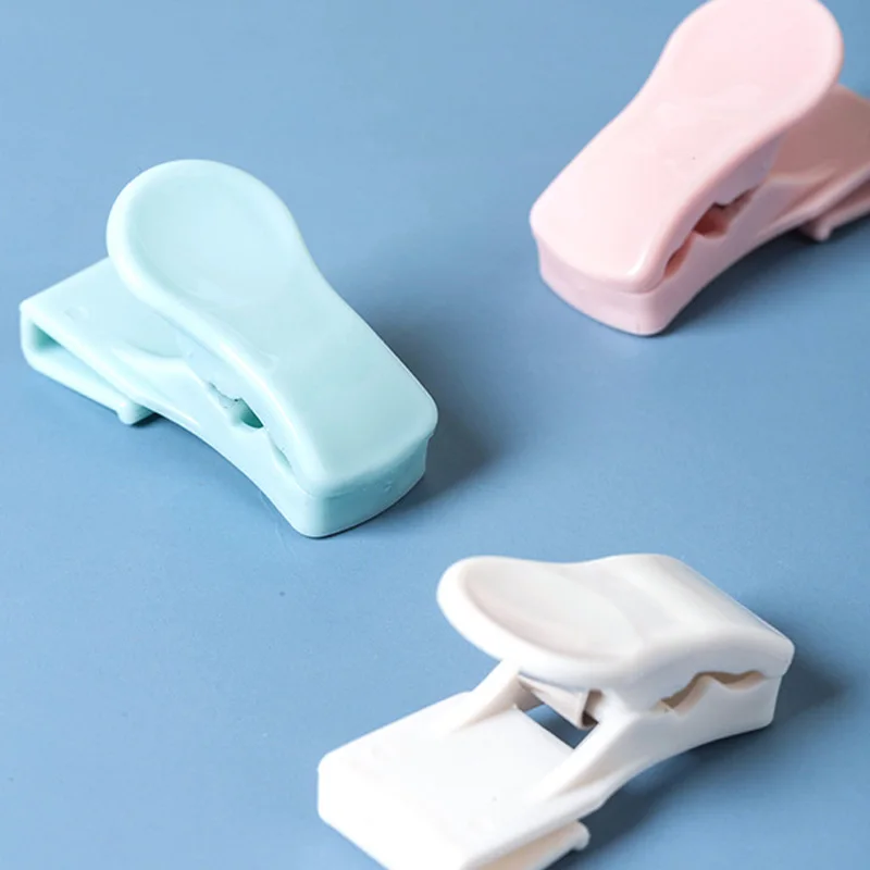 

Refrigerator Sauce Pack Storage Box Mustard Sauce Pack Storage Box Refrigerator Hook Food Clip Sealing Clip Kitchen Accessories