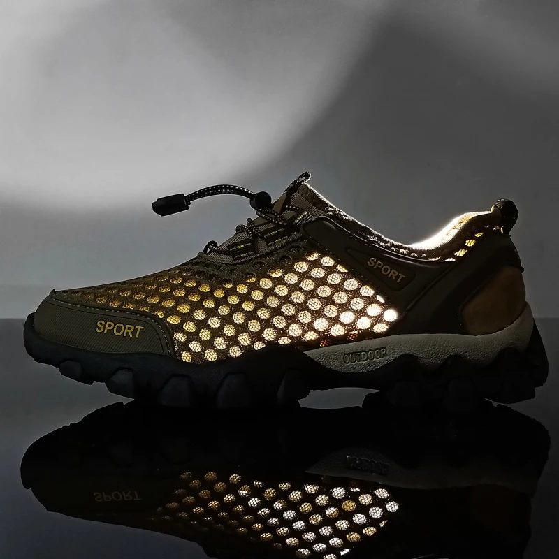 Outdoor Waterproof Shoes Non-slip Breathable Man Hiking Shoes Lightweight Trekking Sneakers Quick Dry Upstream Beach Water Shoes