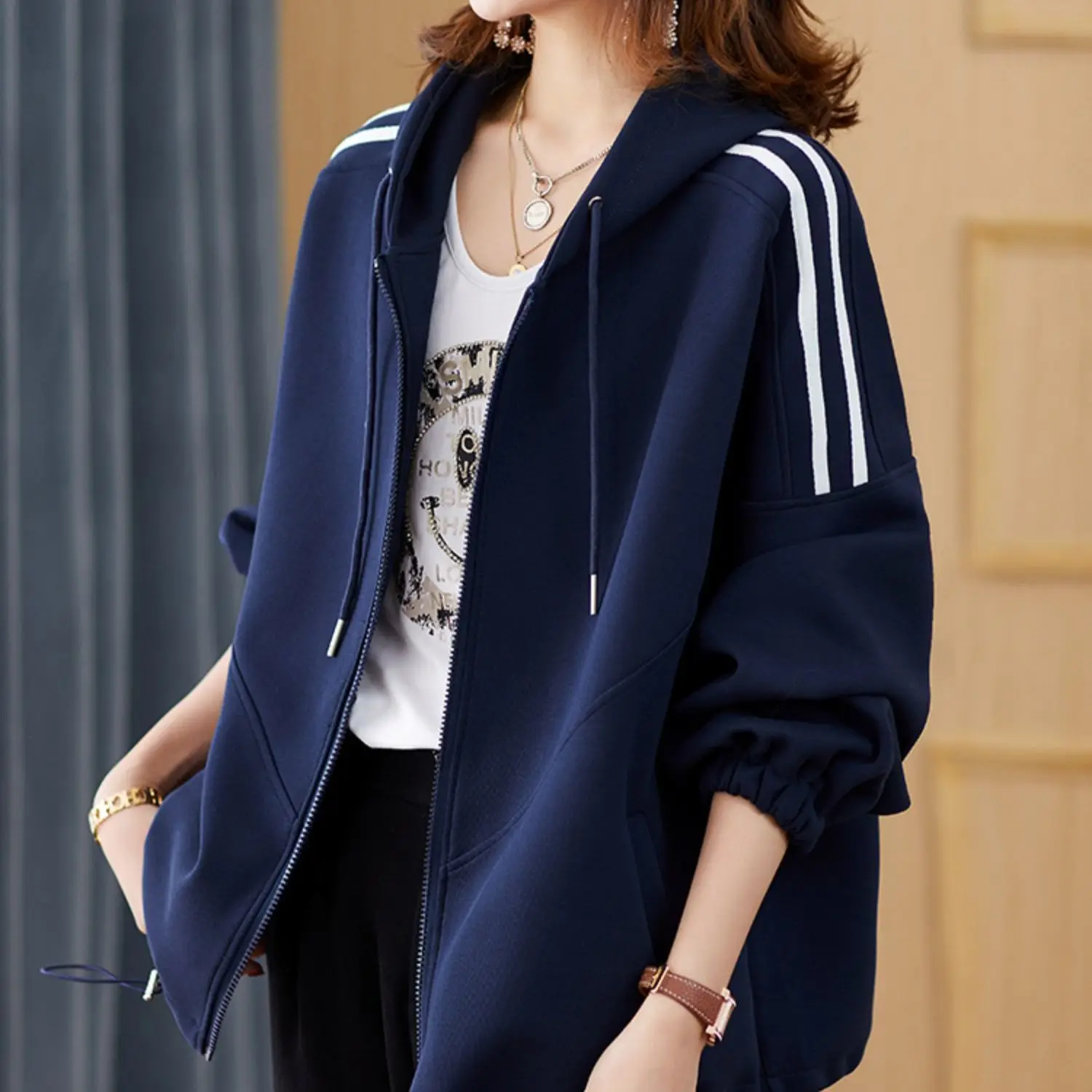 

Casual coat women's spring and autumn 2021 new loose Korean Short hooded European style baseball suit