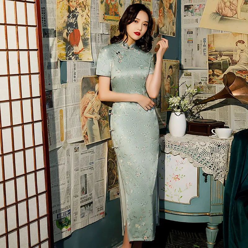 

Женское атласное платье-Ципао с высоким разрезом и воротником-стойкой