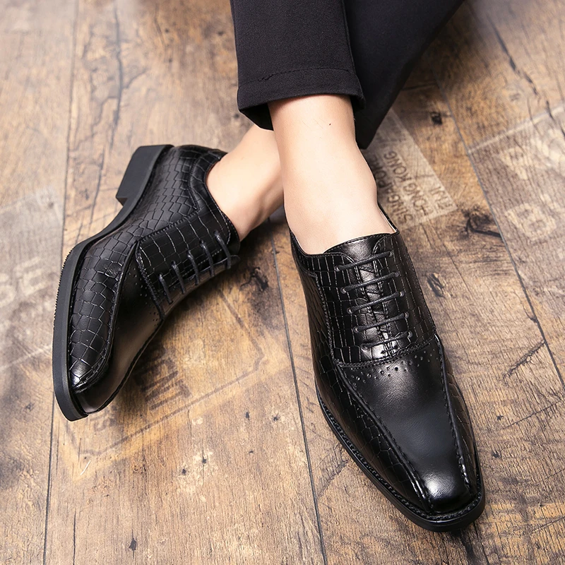 

Mens Shoes Fashion Casual Business Patent Leather Classic Retro Solid Color Lace HighLuxury 2021 Summer Style Wedding Party