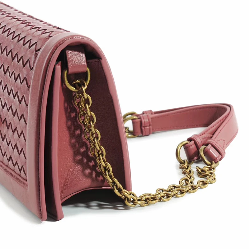 

Women's Shoulder Bag 100% Leather Top Sheepskin Luxury Brand Design Bag Gold Chain Messenger Bag Hand-Woven Banquet Bag 2020 New