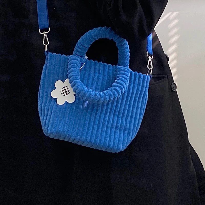 

2022 Fashion Minority Corduroy Plush Messenger Bag South Korea New Cute Plush Handbag Tote Bag Trend