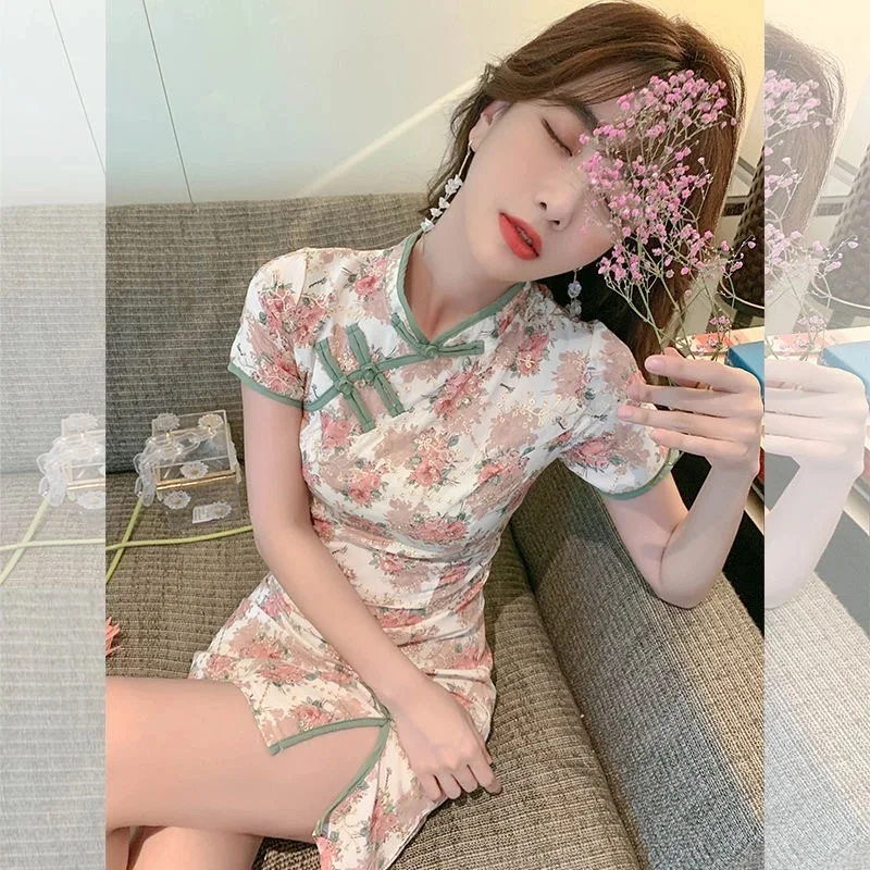 

Improved Cheongsam Floral Dress Female Summer 2021 New Retro Sexy Temperament Feminine Little Skirt Tide