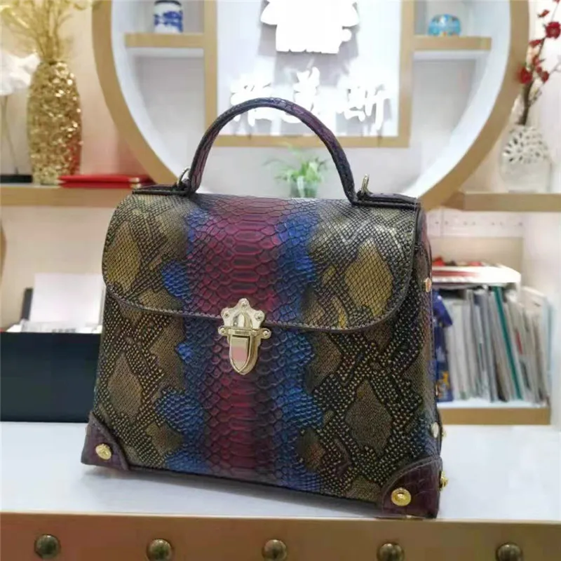 

2020 Newest Ladies High Quality Wild Shoulder Messenger Bags Famous Designer Serpentine Women Purse and Handbags Channels Bags