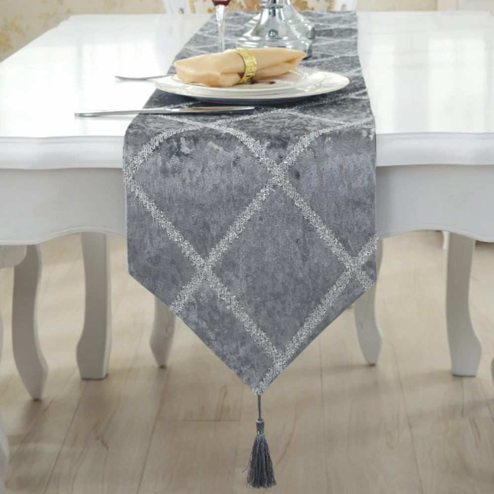 

Table Runners European Fashion Diamond Lattice Flannelette Table Runners and Scarves for Party Festival Party Home Decor