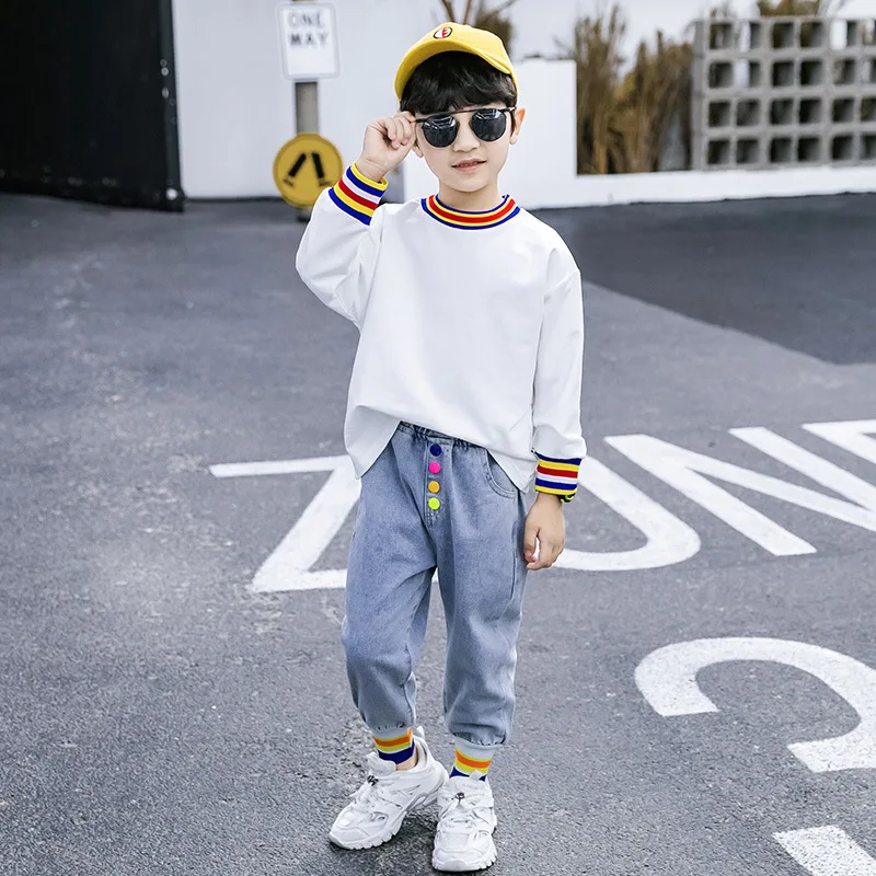 

Boys spring 2021 new Korean version of the big children's fashion rainbow thread two-piece suit