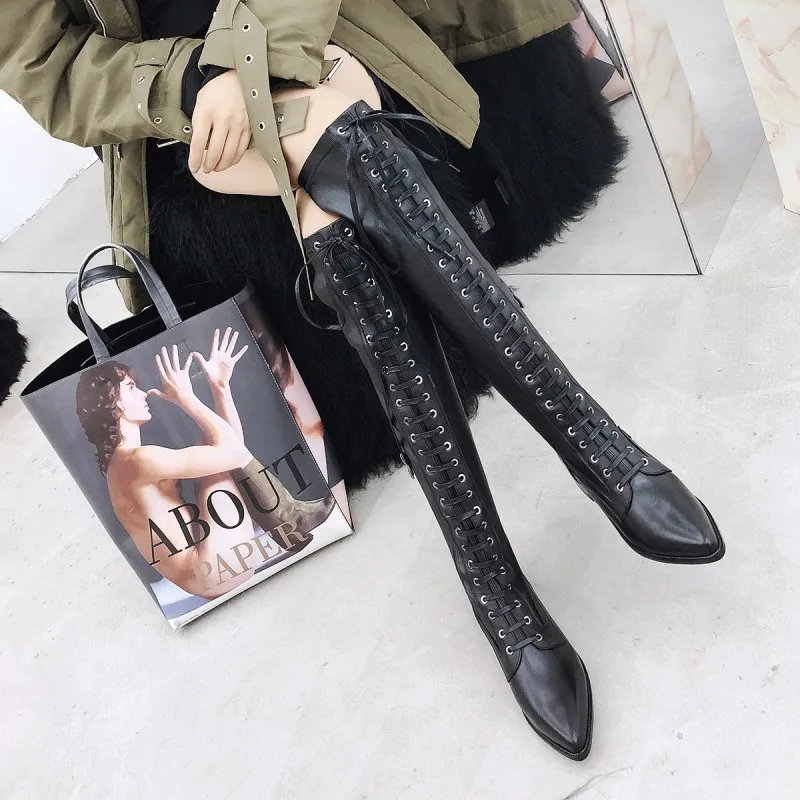 Женские сапоги ботфорты SWYIVY черные из натуральной кожи с завязками для верховой