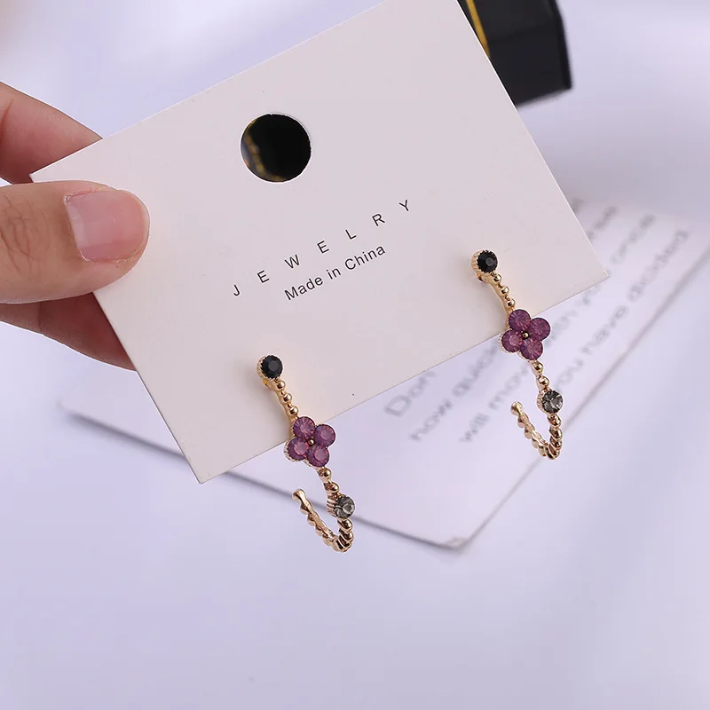 

2020 Trendy Vintage C Shaped Inlay Purple Crystal Geometric Stud Earrings For Women Girl Korean Ear Jewelry Gift Pendiente