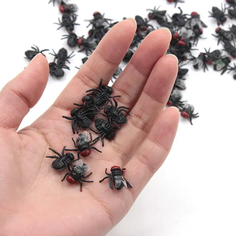 

100pcs Fake Flies Halloween April Fool's Day Simulation Insect Realistic Fly Bugs Fun Toy Scary Disgusting Joke Prank Toy Props