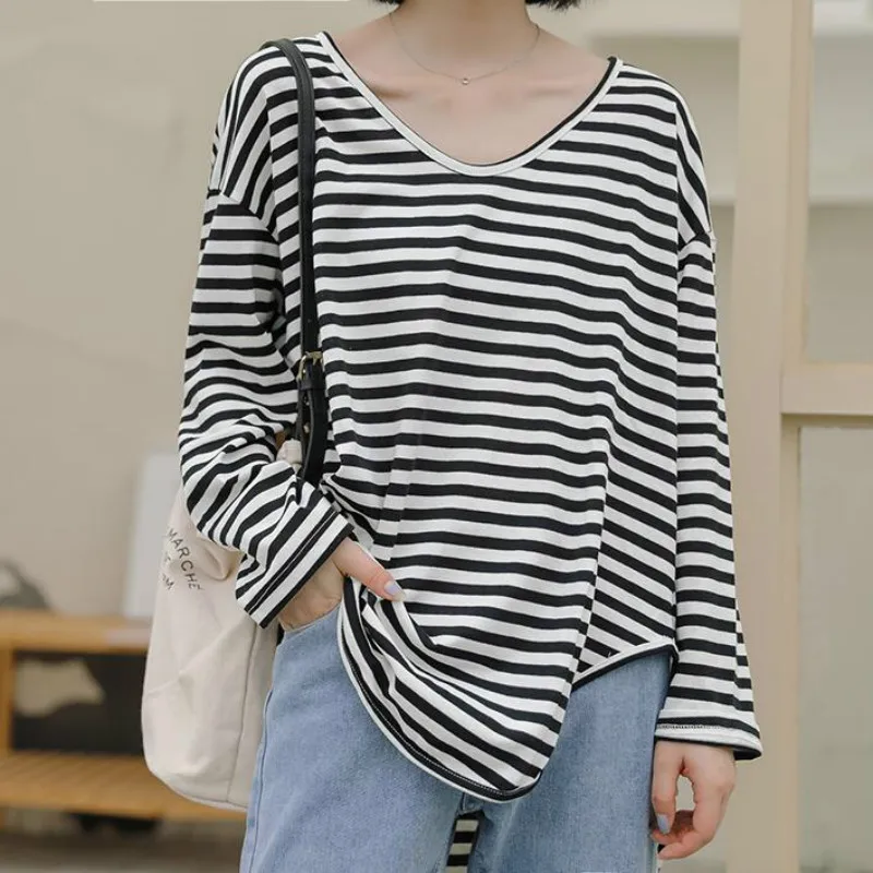 

New Autumn Women T Shirt Korean Chic Striped V Neck Long Sleeve T-shirts Female Casual Loose Tees Tops