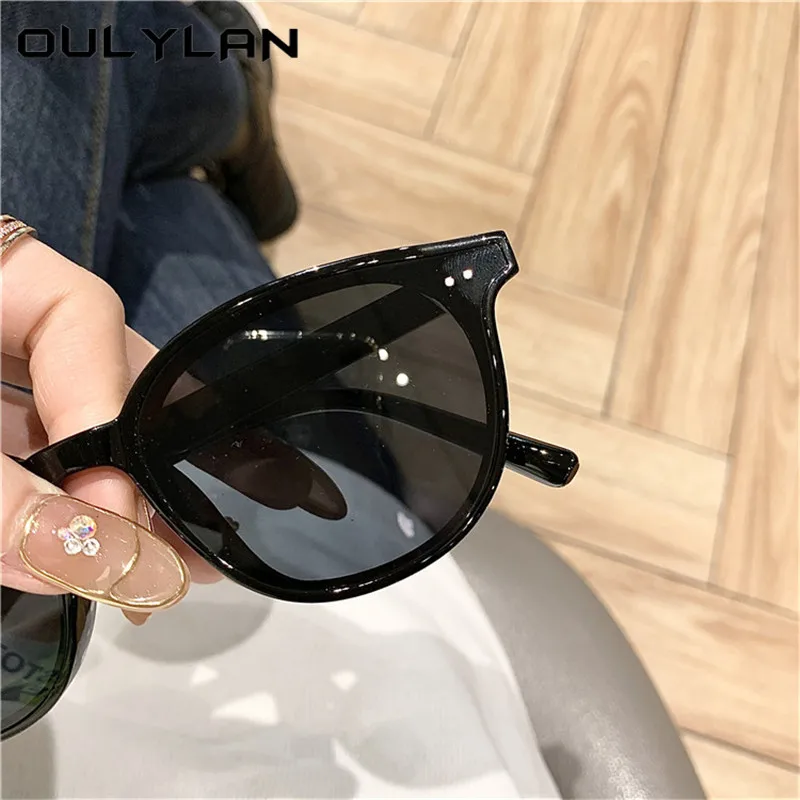 

Oulylan Vintage Sunglasses Women Men Brand Designer Black Sun Glasses Retro Sunglass Ladies Yellow Goggle Night Vision Driving