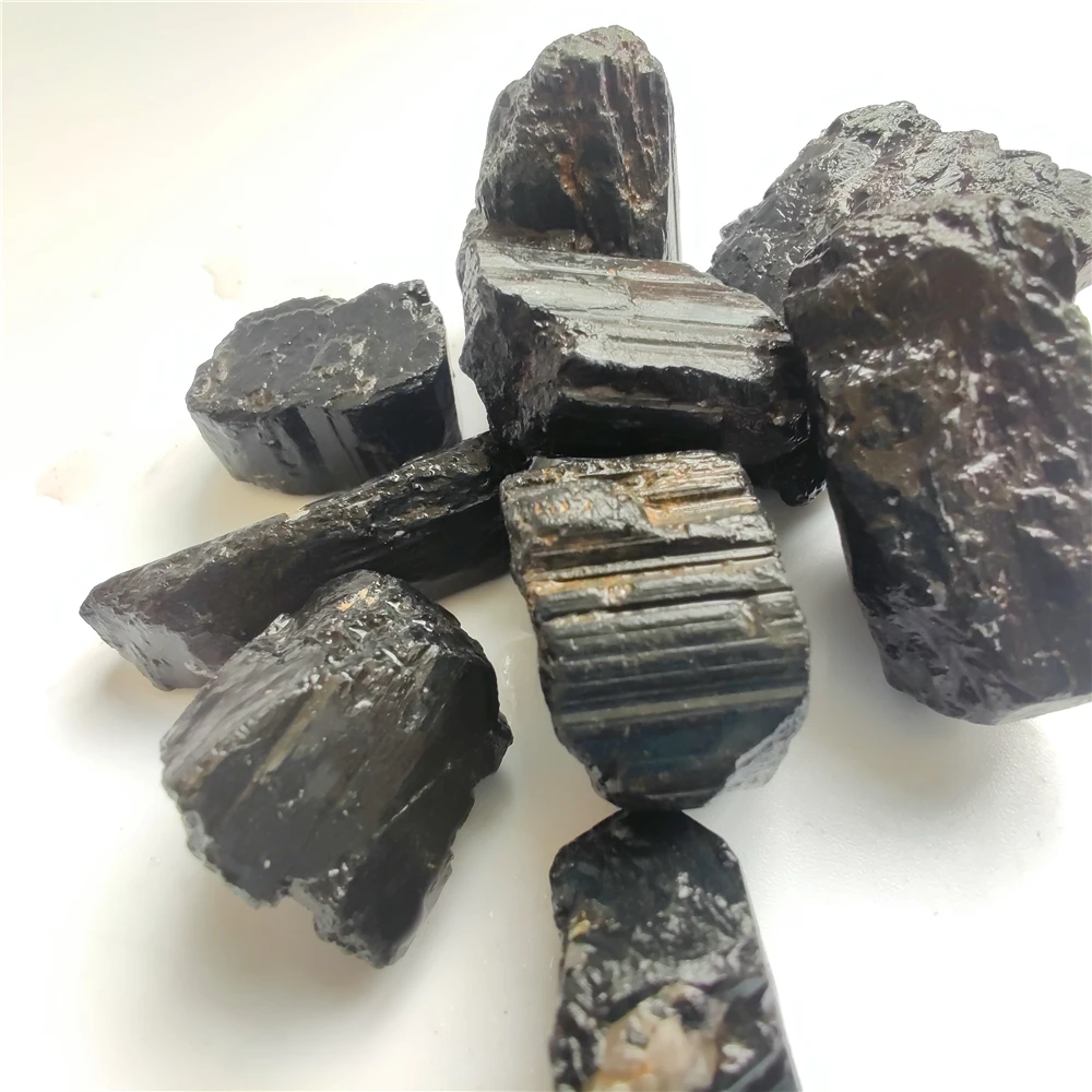

Натуральный черный турмалин, Хрустальный драгоценный камень, 2-4 см, коллекционная деталь, минеральный грубый камень, домашний декор, восста...
