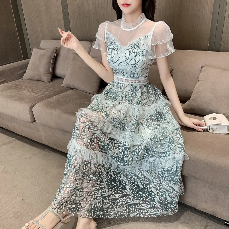 

2022 New Runway Women's Sexy See Through Summer Dresses Luxuriy Mesh Embroidery Splicing Slim Party Ruffles Long Dress