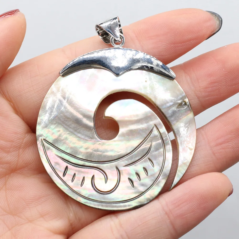 

Natural Shell Pendant Round Shape Charm New Product Accessories For DIY Necklace Design Jewelry 50x50mm