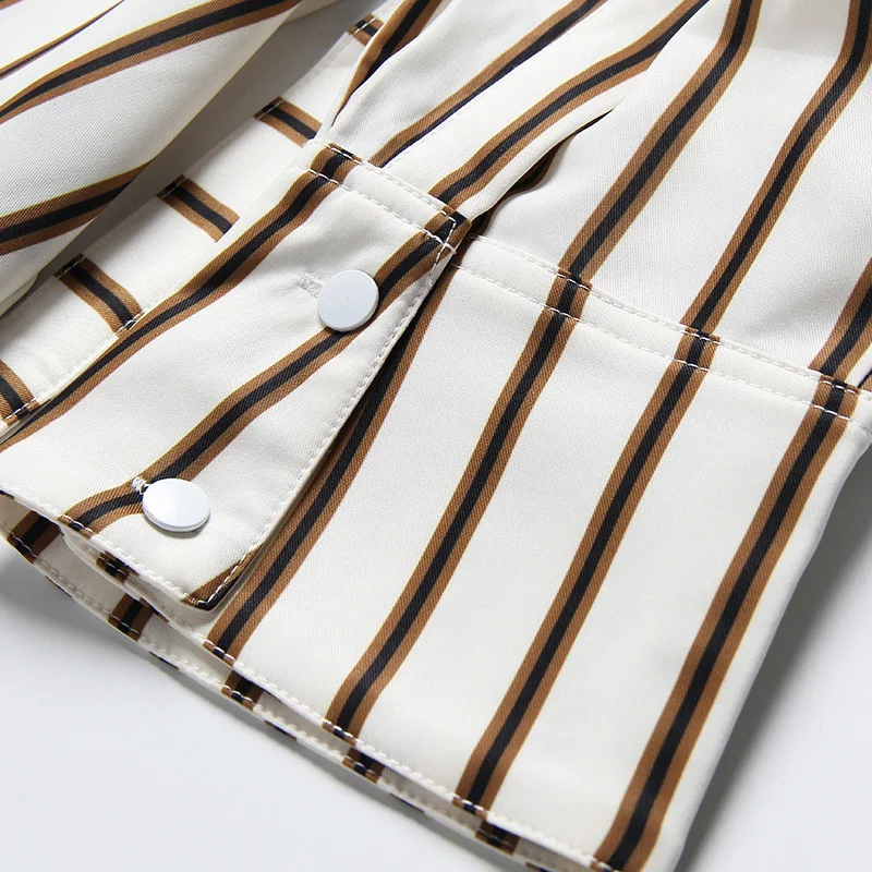 

[EAM] 2021 New Spring Autumn Lapel Long Sleeve Striped Pattern Printed Irregular Stitch Loose Shirt Women Blouse Fashion JS565