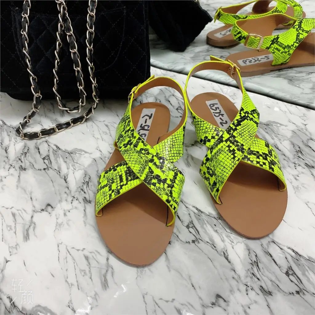 2020 летние женские туфли на плоской подошве Тапочки со змеиным узором