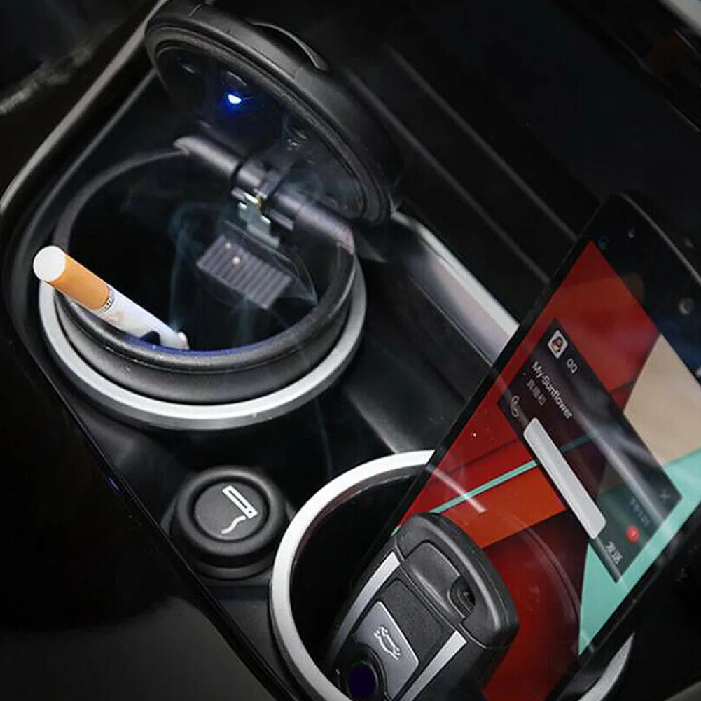 

Plastic + Steel Ashtrays With LED With Lid & Light 8 * 9cm Car Car Wind