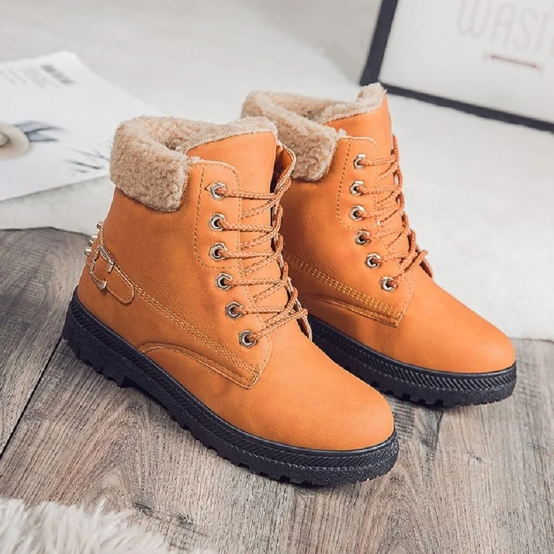 

Winter women cotton shoes warm and cashmere snow boots plus large size non-slip breathable leisure Martin boots student short