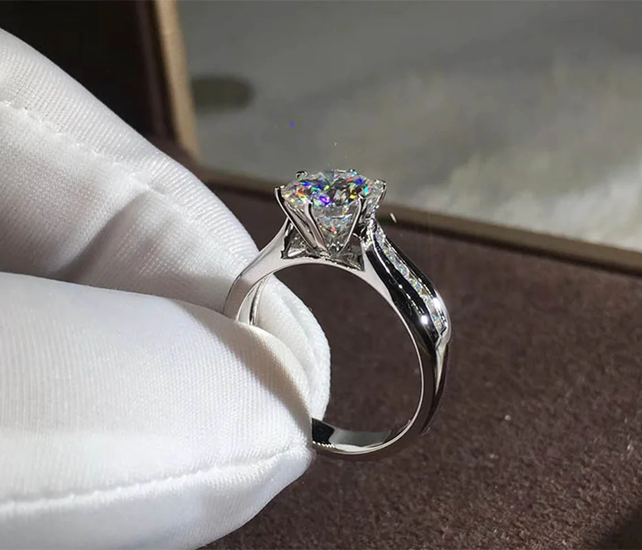 

Classic 6-claw Inlaid AAAAA Zircon Full Diamond Wedding Ring Ladies Engagement Rings Princess Generation Men's Diamond Ring