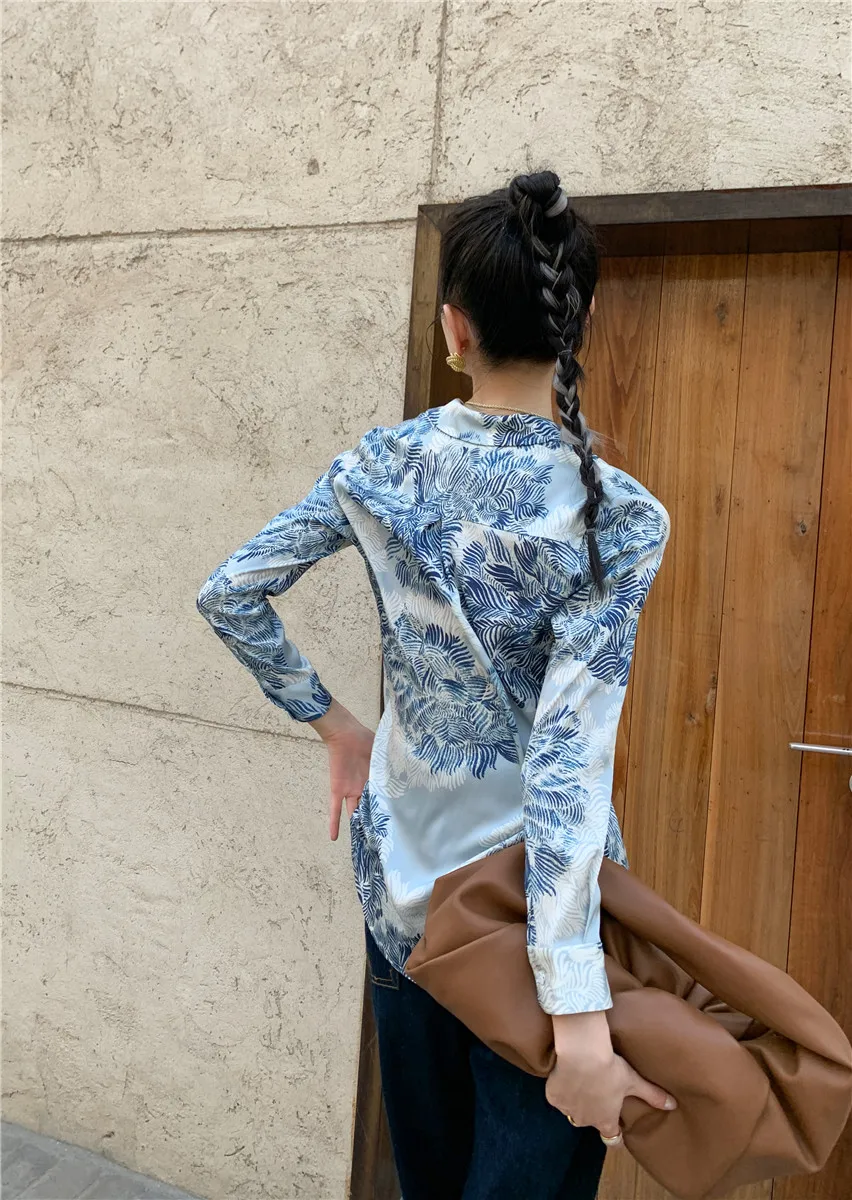 

CHEERART Floral Print Long Sleeve Button Up Silk Shirt Women 2021 Fashion Collar Tops And Blouses Desinger Ladies Top Aesthetic