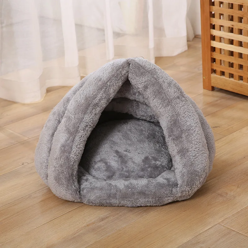

Triangle cat litter dog cat sleeping bag hot cat supplies cat litter comfortable soft multi-color optional cat litter