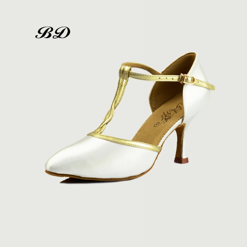 Женские туфли для танцев BD белые высококачественные атласные современных на