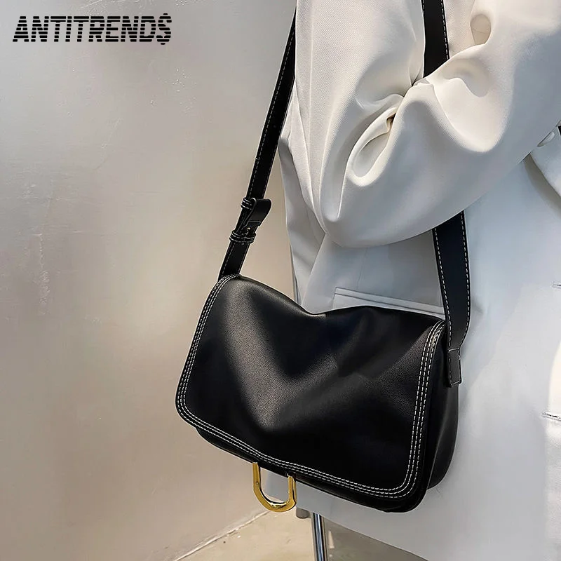 

Large Capacity Solid Color Simple Soft Crossbody Bag Female 2021 New Retro Shoulder Bag Autumn Winter Niche Commuter Tote Bags