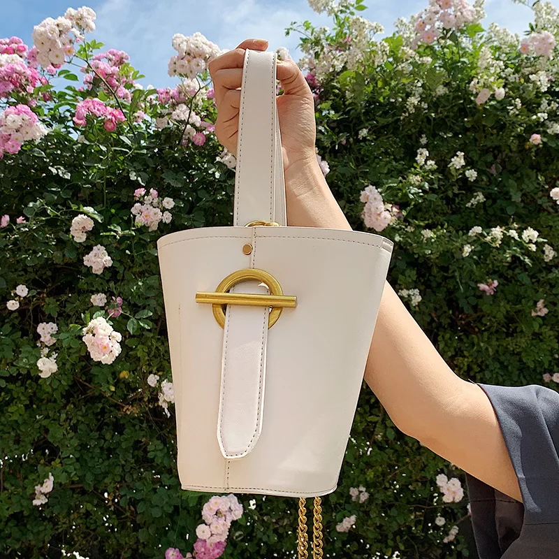 

Vegetable Basket Bag Summer 2021 New Trendy Fashion Simple High-quality Ladies Portable Bucket Bag Messenger Chain Small Bag