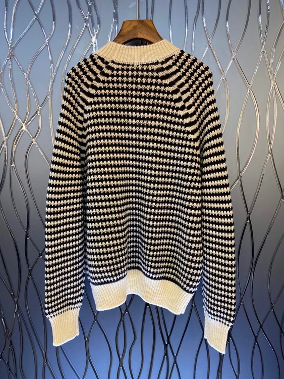 

Autumn / winter 2020 new women's round neck thousand bird check knitting decorative long sleeve loose sweater 1021