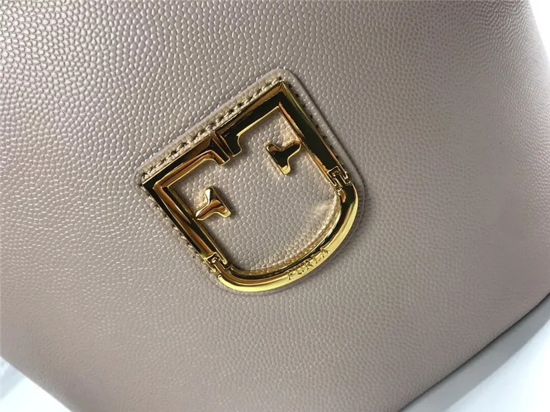 Весна/Лето Новое поступление Оригинальные женские сумки FURLA, высокое качество, маленькие размеры, сумки загара цвета, размер 24 см* 22 см* 16 см