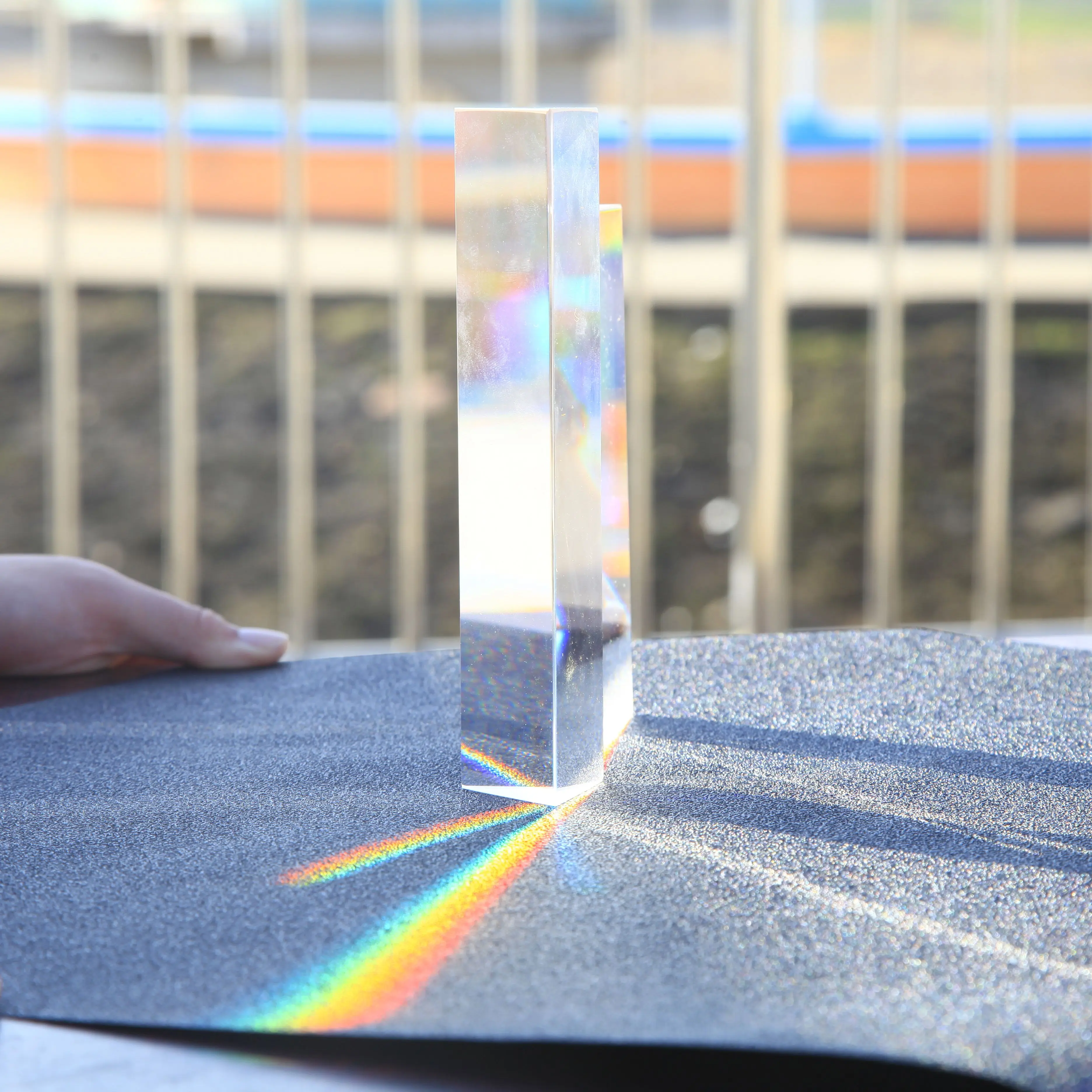 

30x30x50mm Triangular Prism BK7 Optical Prisms Glass Physics Teaching Refracted Light Spectrum Rainbow Children Students Present