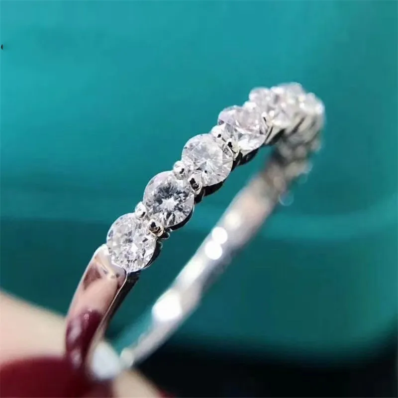 

Кольцо женское из серебра 925 пробы, с круглым камнем 4 мм, 7 шт.