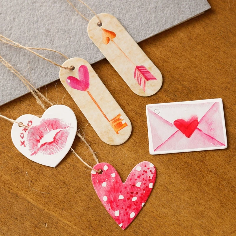 

50Pcs Sweet Pink Love Gift Tags DIY Heart Hang Tags Lovers Valentine's Day Kraft Gift Tags Labels with String Wrap Kit