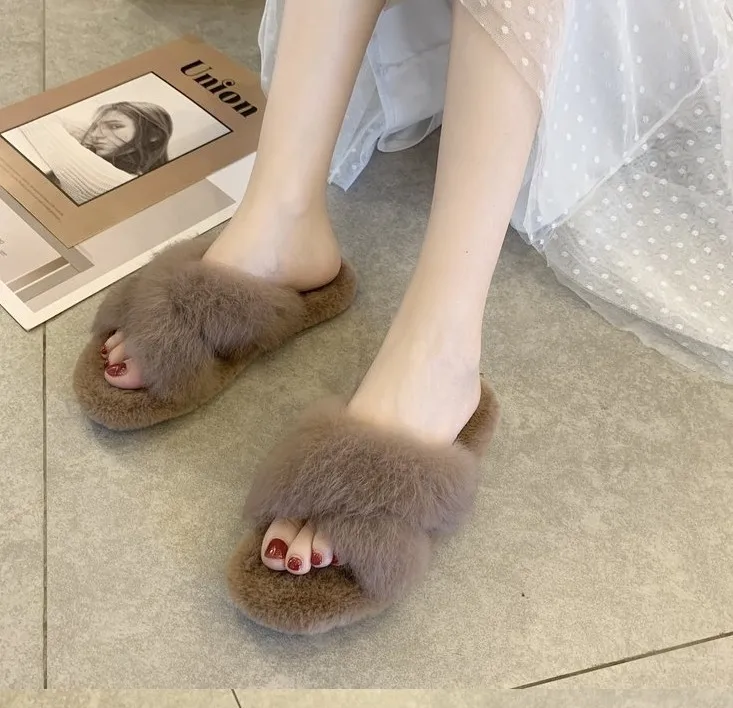 Natural Sheepskin Winter Warm Fur Slippers Women Home Shoes Indoor Slipper Luxury Wool Slippers Woman Casual Slippers