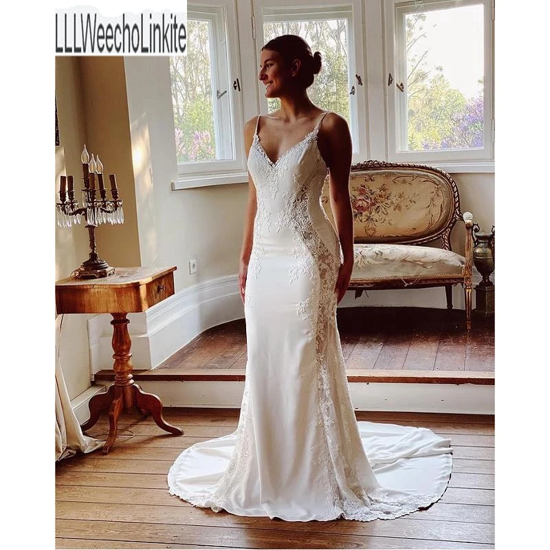 

White Lace Satin Chiffon V-Neck Spaghetti Straps Mermaid/Trumpet Wedding Dresses Chapel Train Sleeveless Bridal Gowns