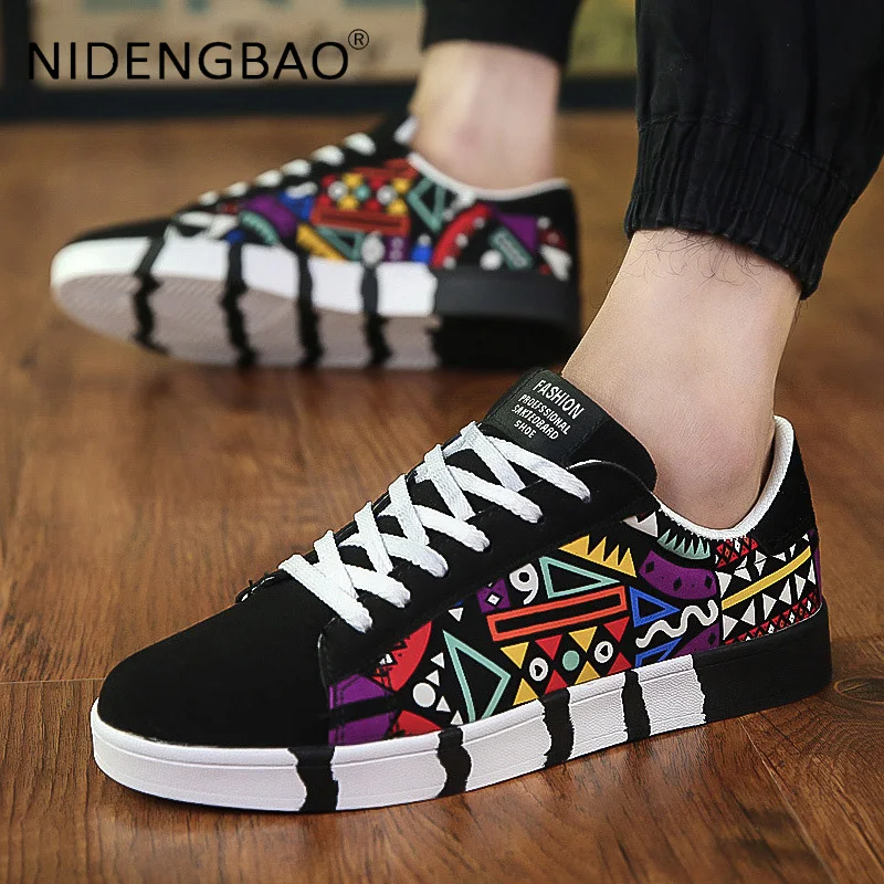 Fashion Skatboarding Shoes Men's Sneakers Trend All Match Students Male Teenager Flats Canvas Shoes Summer Zapatillas Hombre