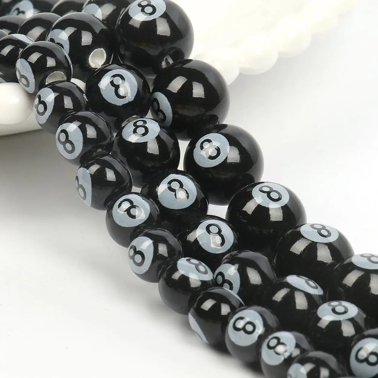 

Круглые черные керамические бусины-разделители 8/10/12 мм с номером на удачу и шариком 8 слов для изготовления ювелирных изделий, браслетов, ож...
