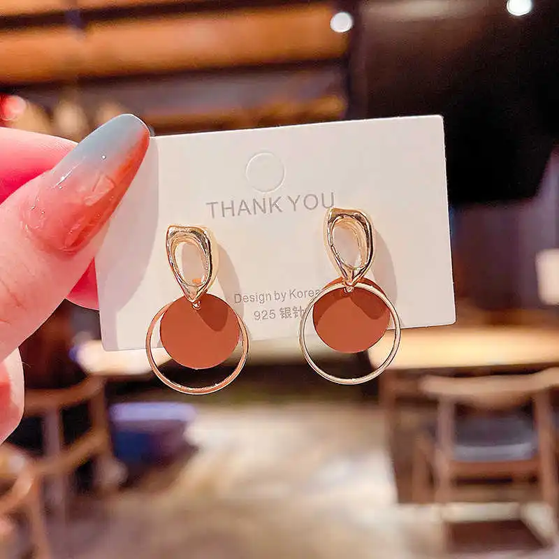 

2021 new Korean personalized color contrast Circle Earrings for women's summer new geometric Earrings Ear accessories